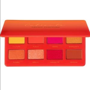 NWT 🌟Host Pick Artist Couture
CalienteEye Palette